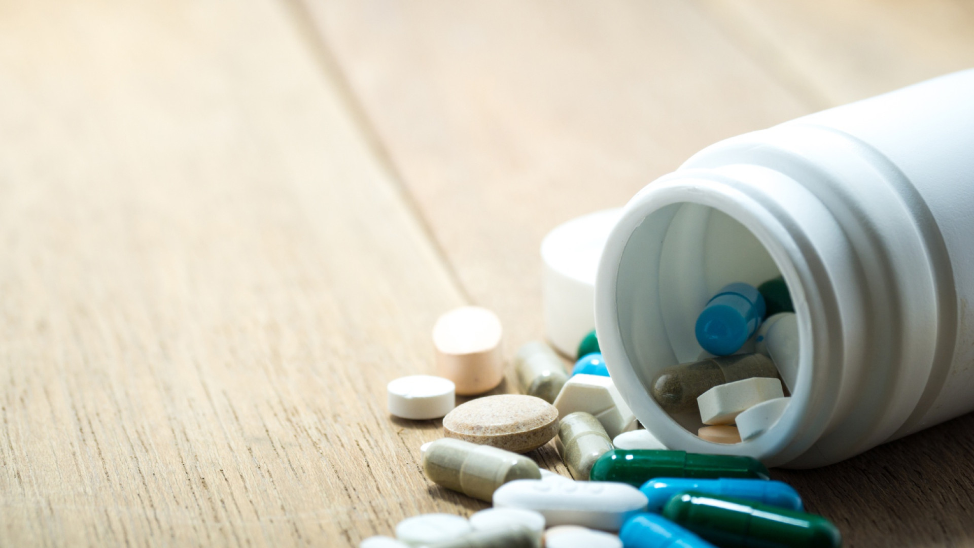 Pourquoi vérifier ses médicaments avant de prendre de l’ibuprofène est essentiel ?