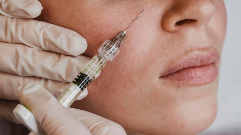 Clinique esthétique à Paris : Découvrez les soins visage, corps et interventions de pointe