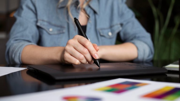 Pourquoi choisir une école d’illustration pour transformer votre passion en carrière ?